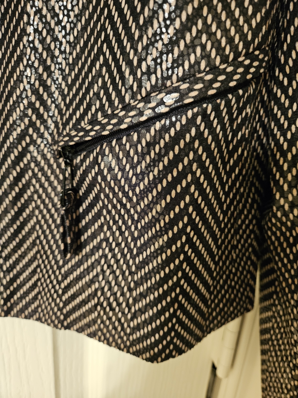 Harve Benard Black & Green Jacket with Soft  Dot Pattern - Picture 5 of 10